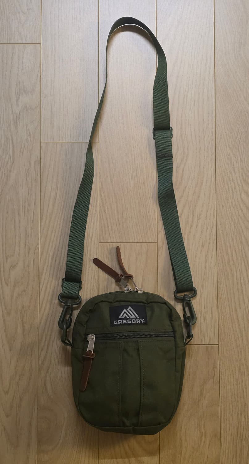 Gregory 그레고리 퀵 패티드 포켓 크로스백 카키 상품이미지1