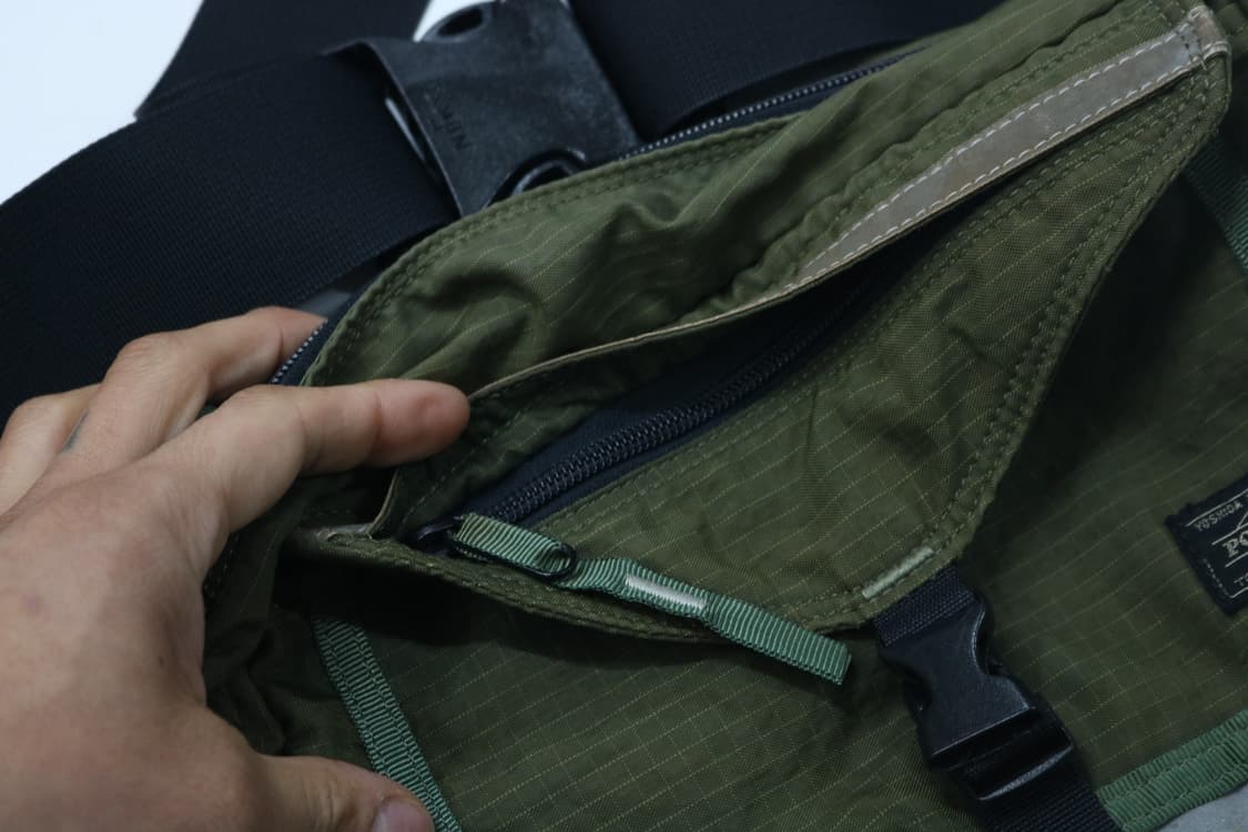 Porter 포터 리플렉티브 로고 카키 립스탑 웨이스트백  힙색 상품이미지5