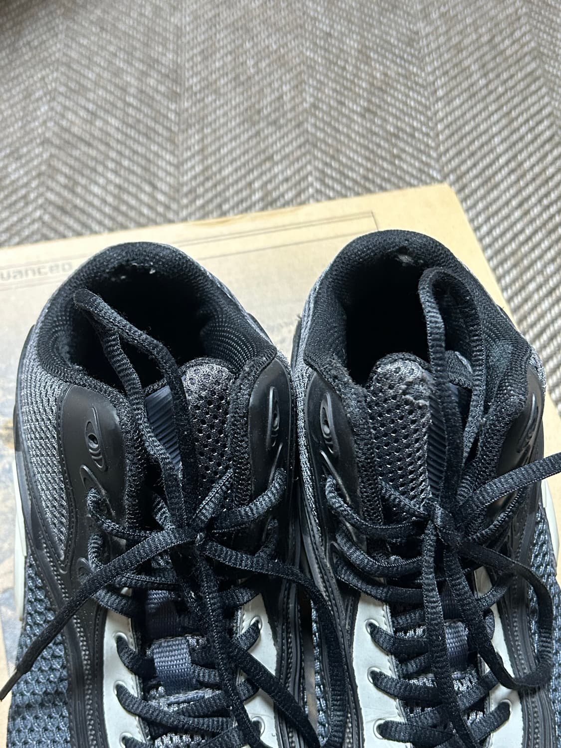 키코코스타디노브  x 아식스 젤 소켓 2 그레이 275 상품이미지7