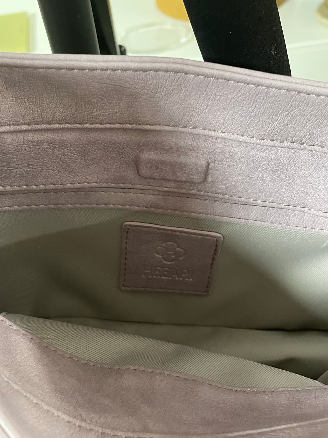 히어리 숄더백 라일락 상품이미지3