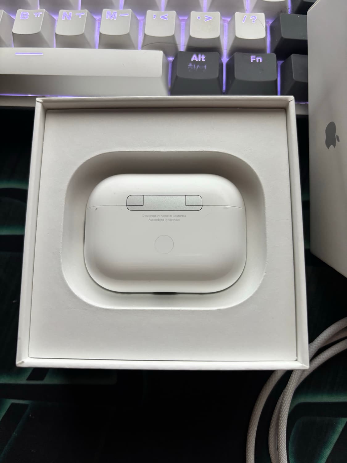 애플 에어팟 프로 2세대 풀박스 C타입(급처) 상품이미지4