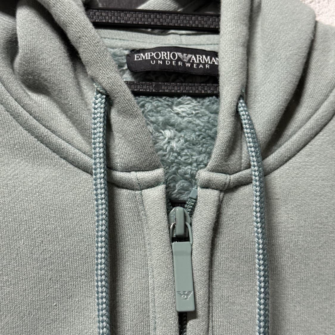 백화점판 엠포리오 아르마니 빅 로고 플리스 집업 후디 틸 상품이미지4