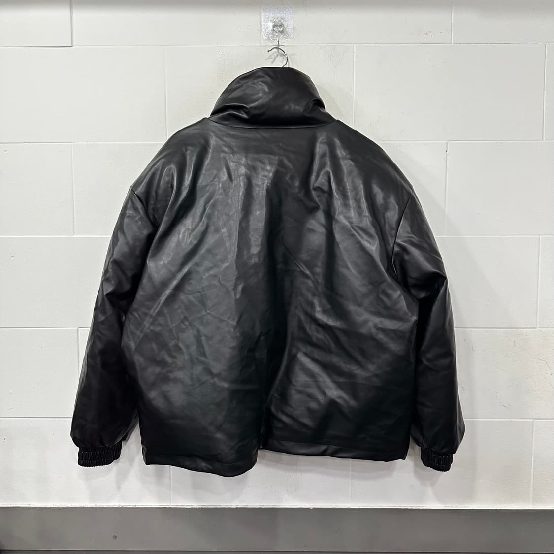 스탠다드에러 레더 패딩 상품이미지7