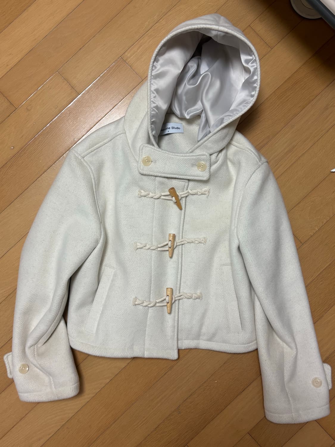 어썸스튜디오 크롭 후드 더플 코트 아이보리 상품이미지3