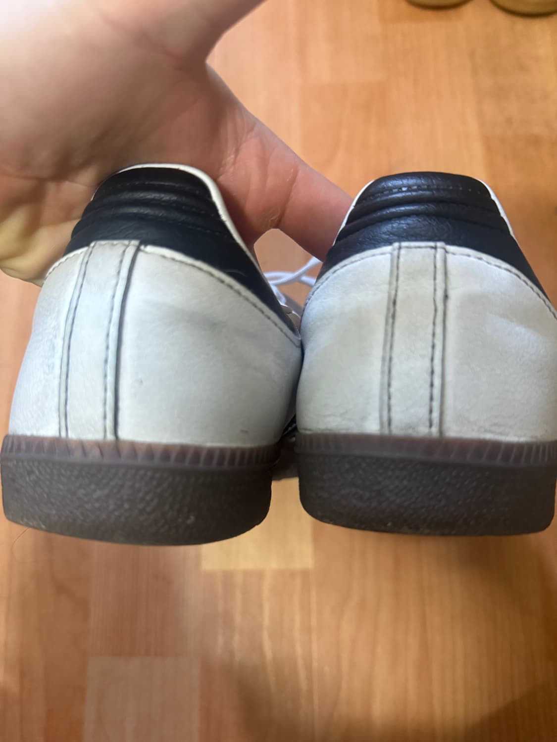 아디다스  삼바 비건 화이트 블랙 상품이미지4