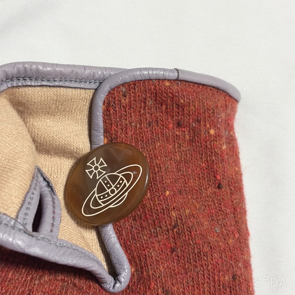 비비안웨스트우드 니트 장갑 브릭 상품이미지4