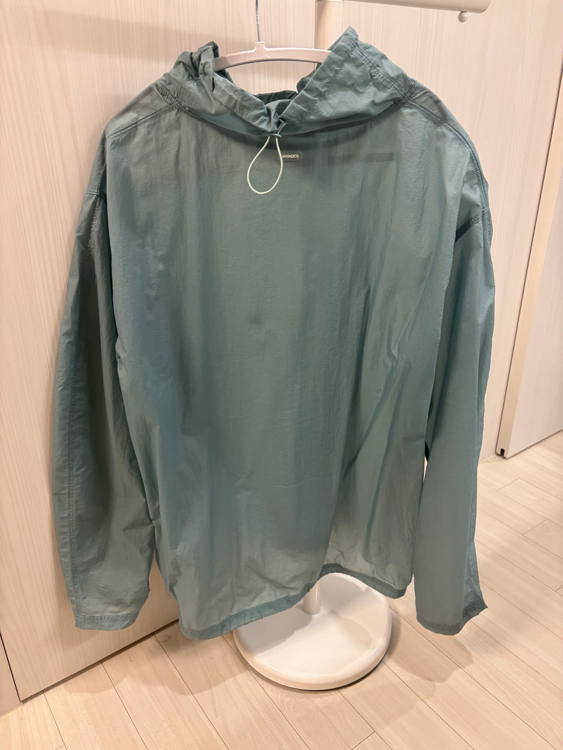 아모멘토 바람막이 상품이미지2