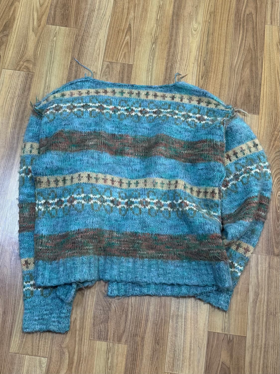 퍼버즈 블렌드 보더 모헤어 가디건 블루 상품이미지3