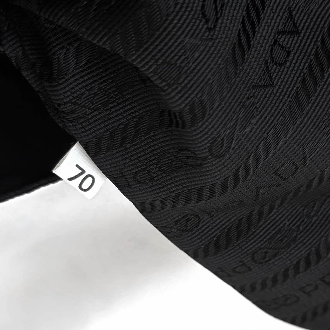 [정품 PRADA] 프라다 포코노 나일론 긴줄 숄더백 쇼퍼백 라지 상품이미지9