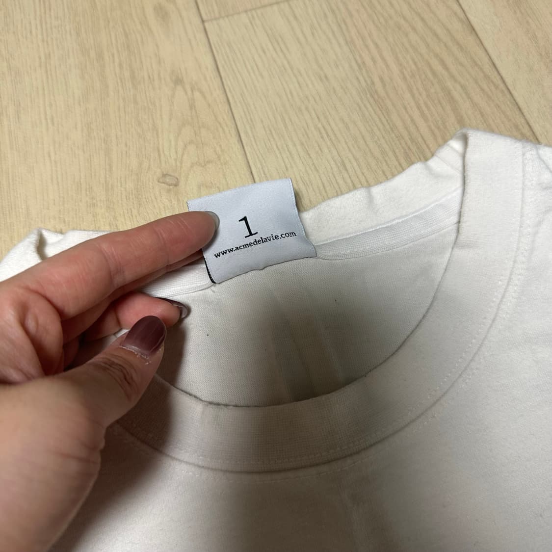 아크메드라비 아이보리 반팔티 상품이미지2