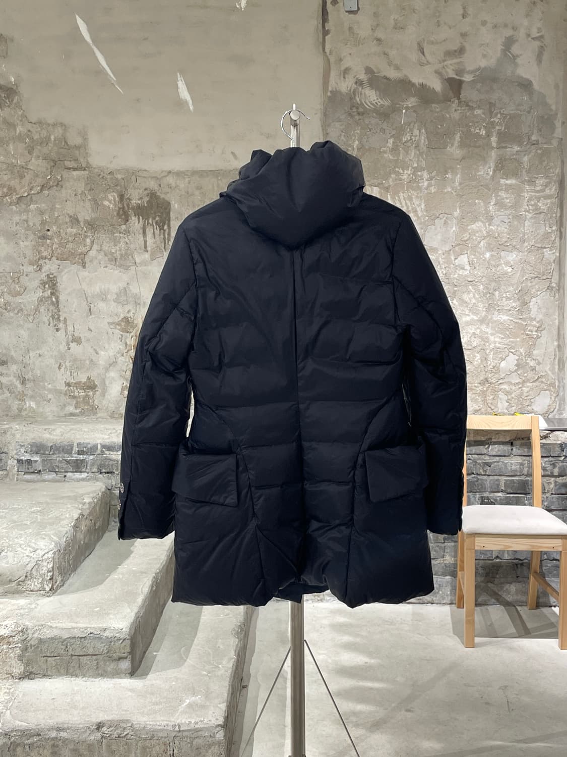 비비안 웨스트우드 앵글로마니아 블랙 하이넥 구스 다운 패딩 상품이미지6