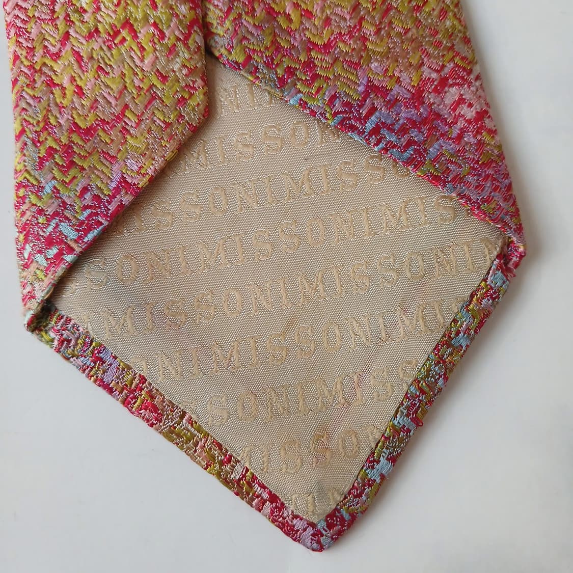 미쏘니 실크 핑크 멀티 직조 패턴 넥타이 9.6cm A등급 A19088
 상품이미지8