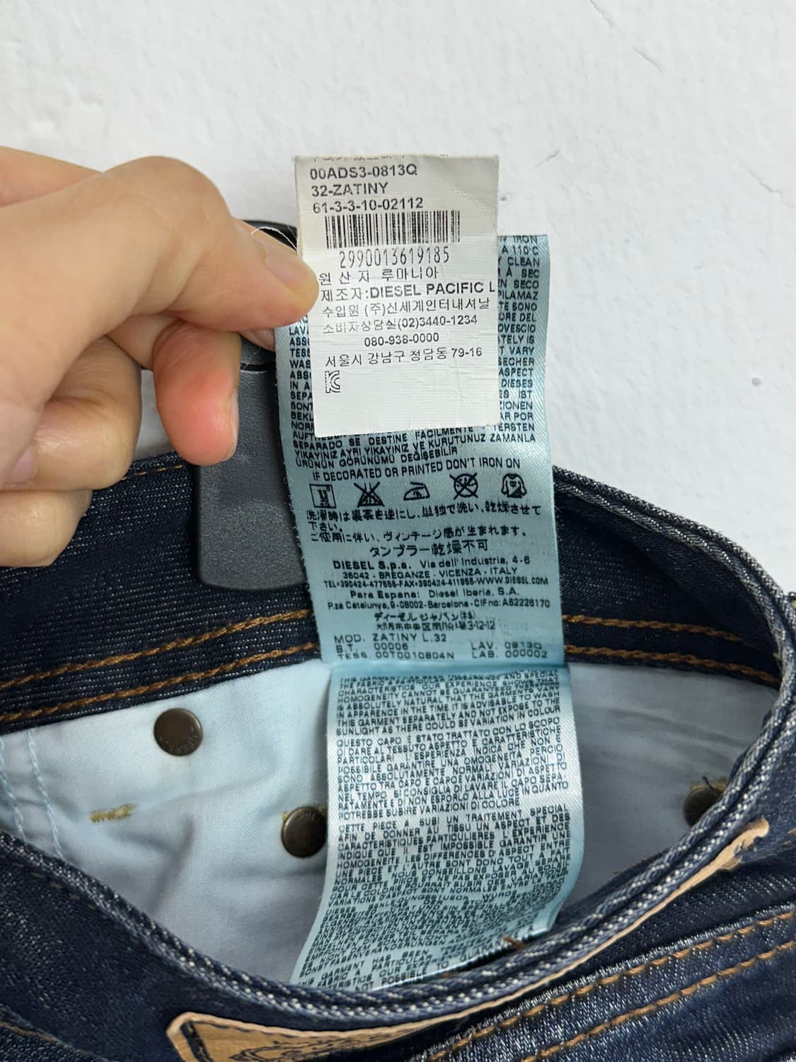 Diesel Faded Indigo Wash Denim 상품이미지10