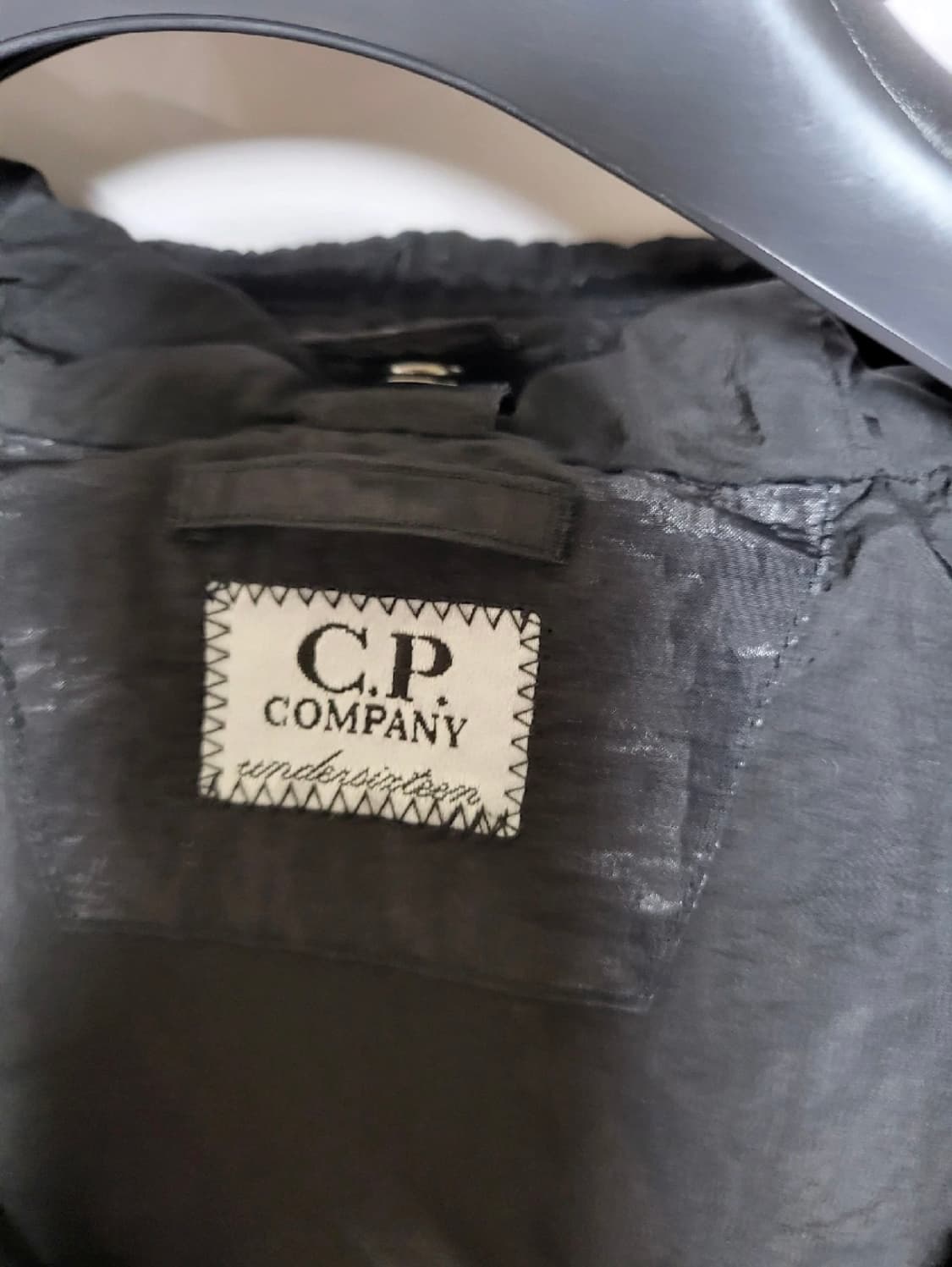 CP컴퍼니 고글 패딩 베스트(키즈 10사이즈) 상품이미지5