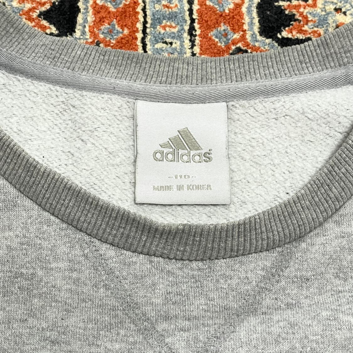 아디다스 삼각로고 삼선 그레이 기모 맨투맨 남성110 상품이미지3