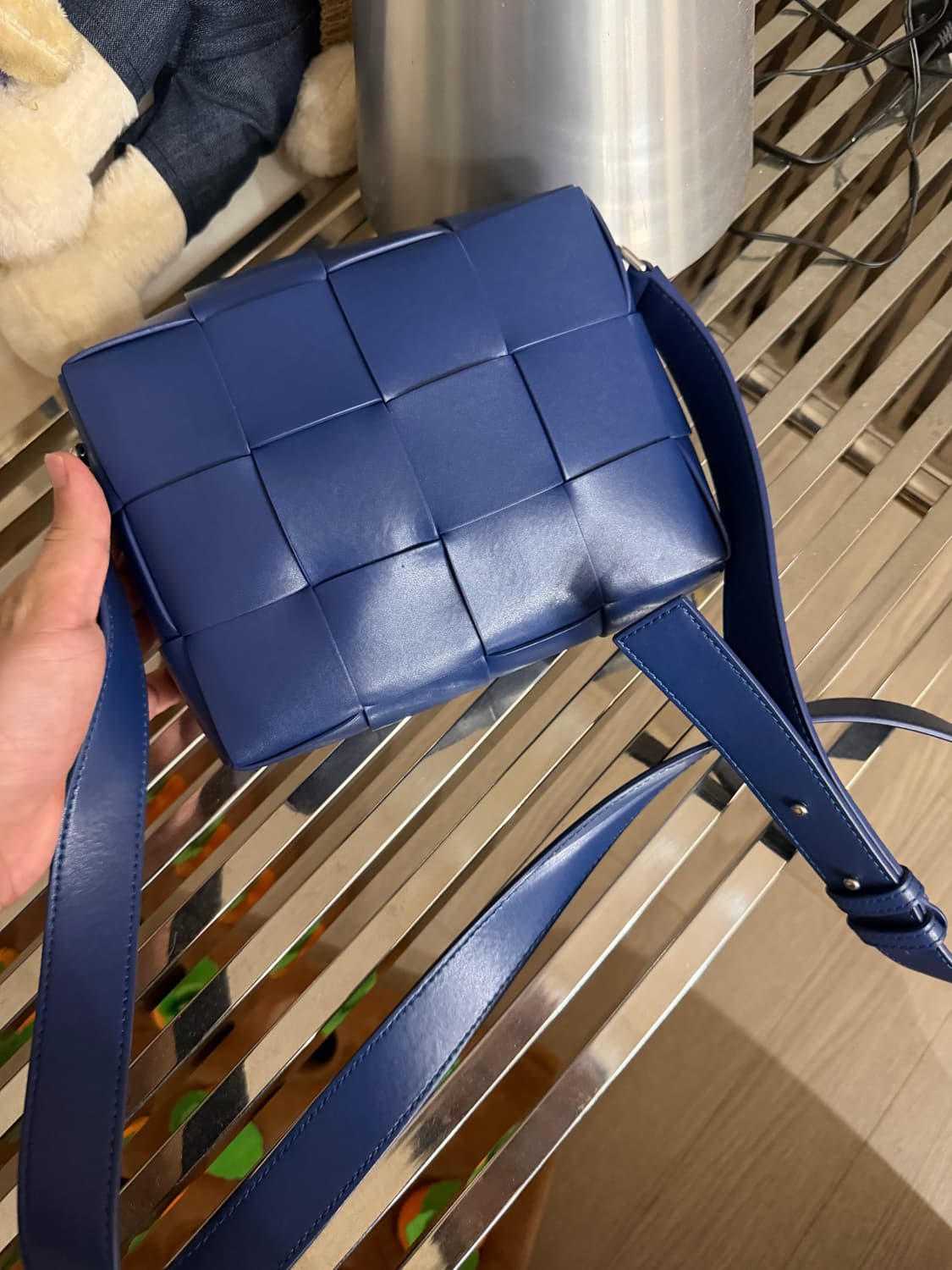 보테가베네타 카세트백 730027 크루즈블루 상품이미지1