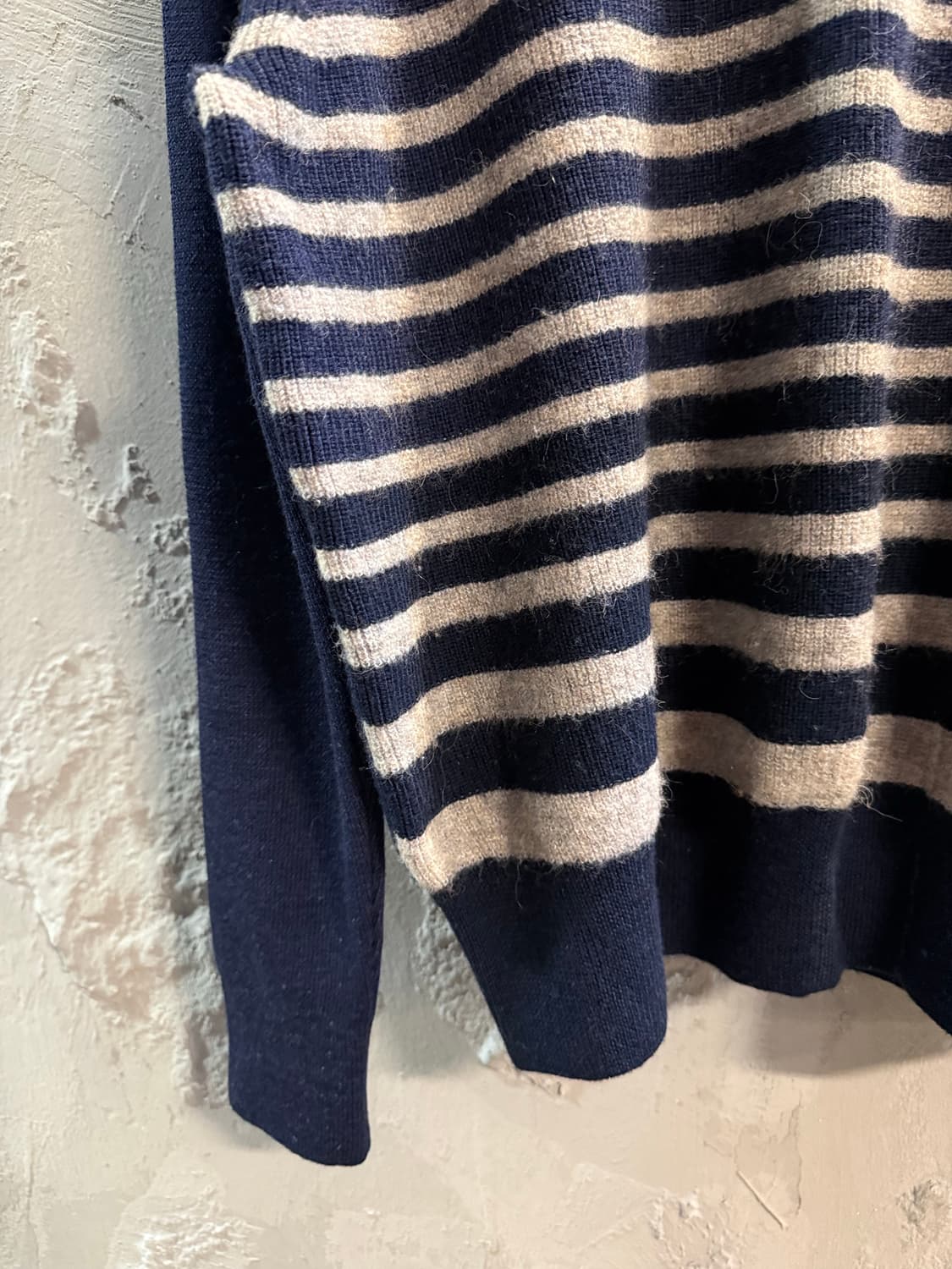 타임 TIME 포스트모던 스트라이프 울 니트 네이비 90 상품이미지2