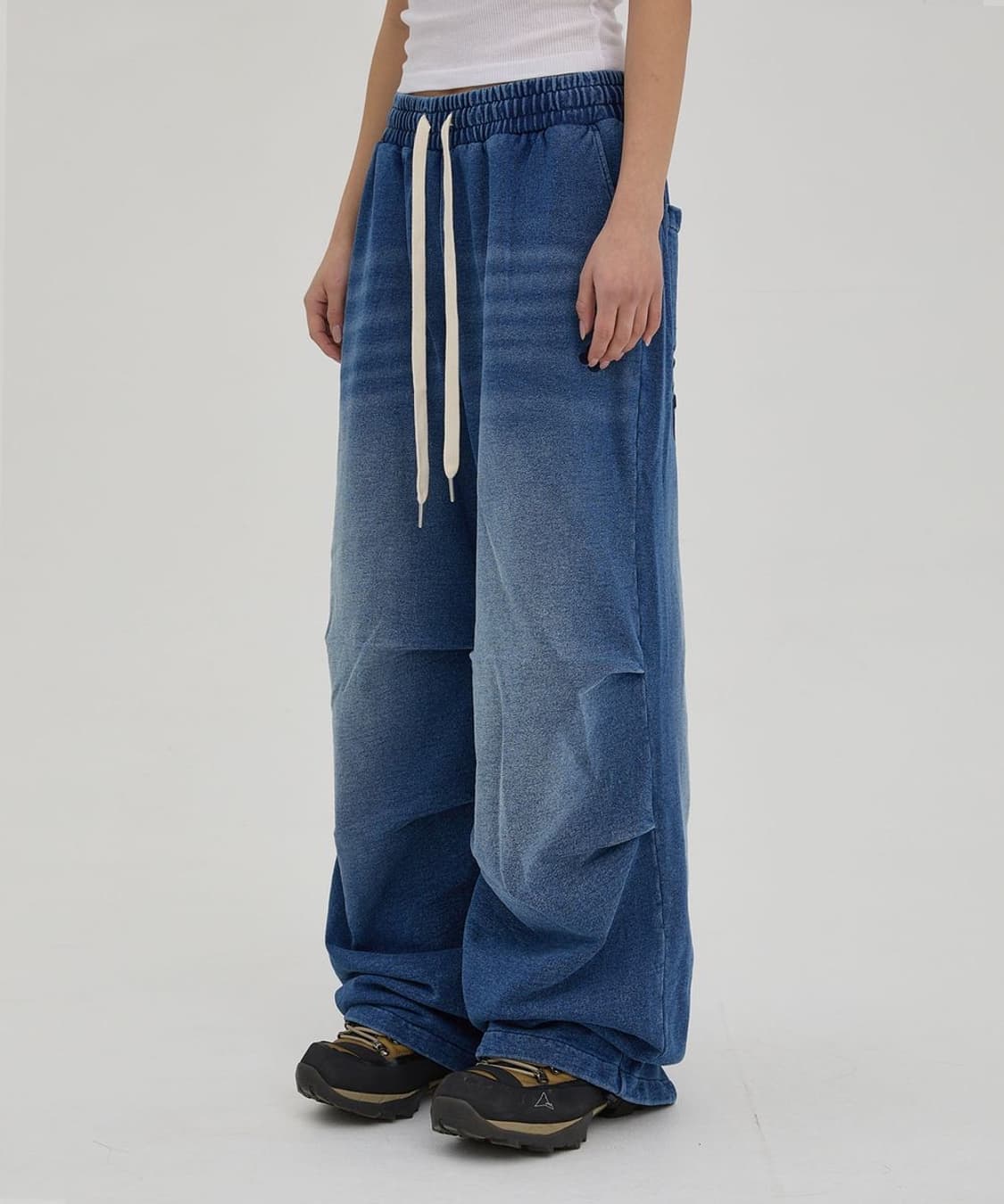 후드후드 HD 워싱 데님 파라슈트 스웨트팬츠 딥블루 2 상품이미지2