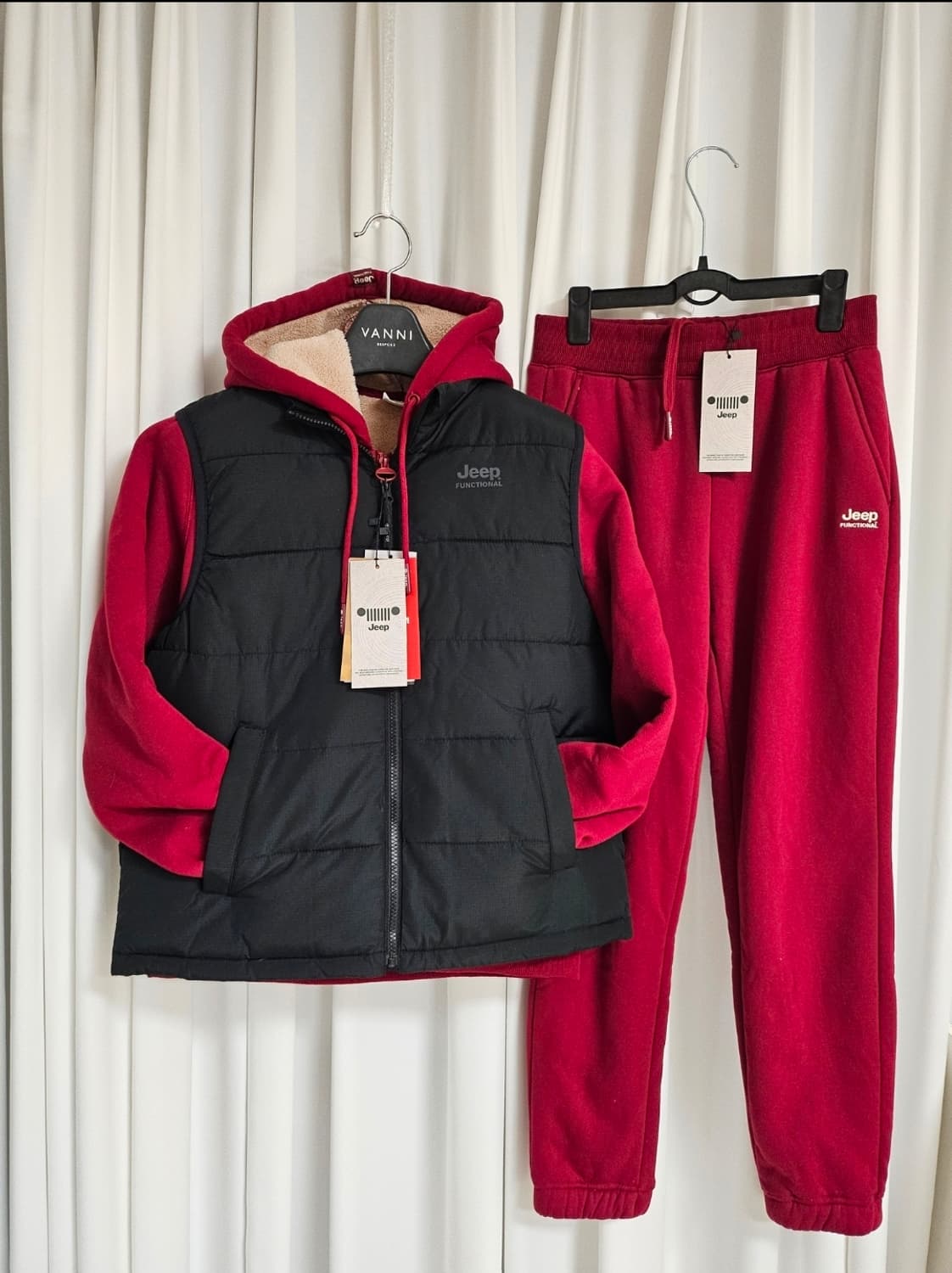 (미개봉S) 지프 여성 후드셋업 + 패딩조끼 일괄 상품이미지1