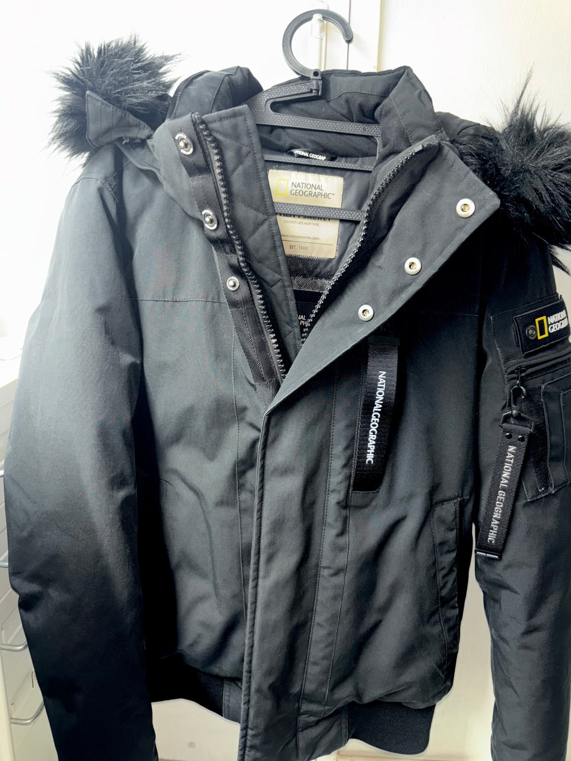 내셔널지오그래픽 유틸리티 숏패딩 블랙 상품이미지3