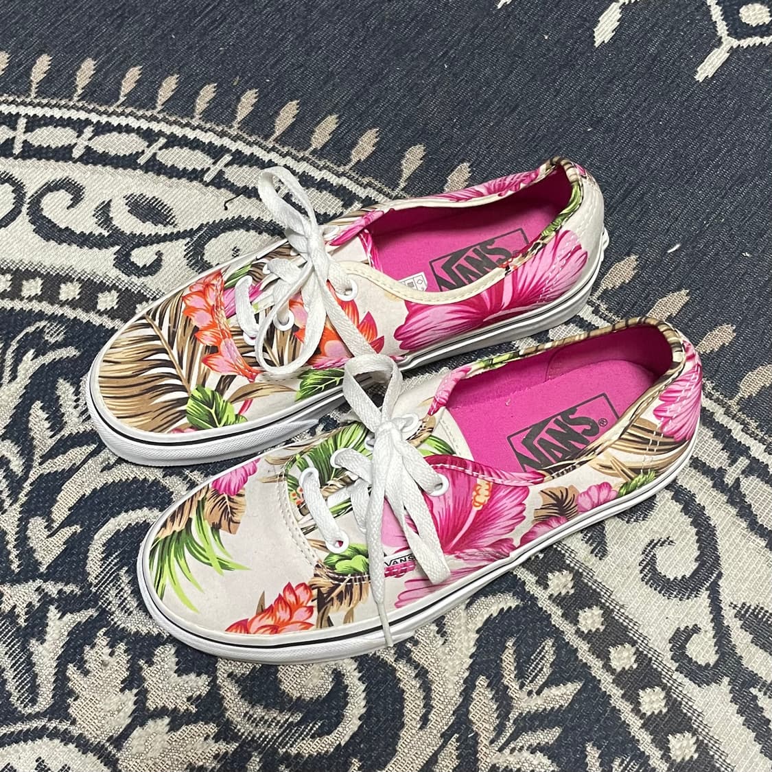 반스 (우먼) 플라워패턴 어센틱 슈즈 상품이미지1