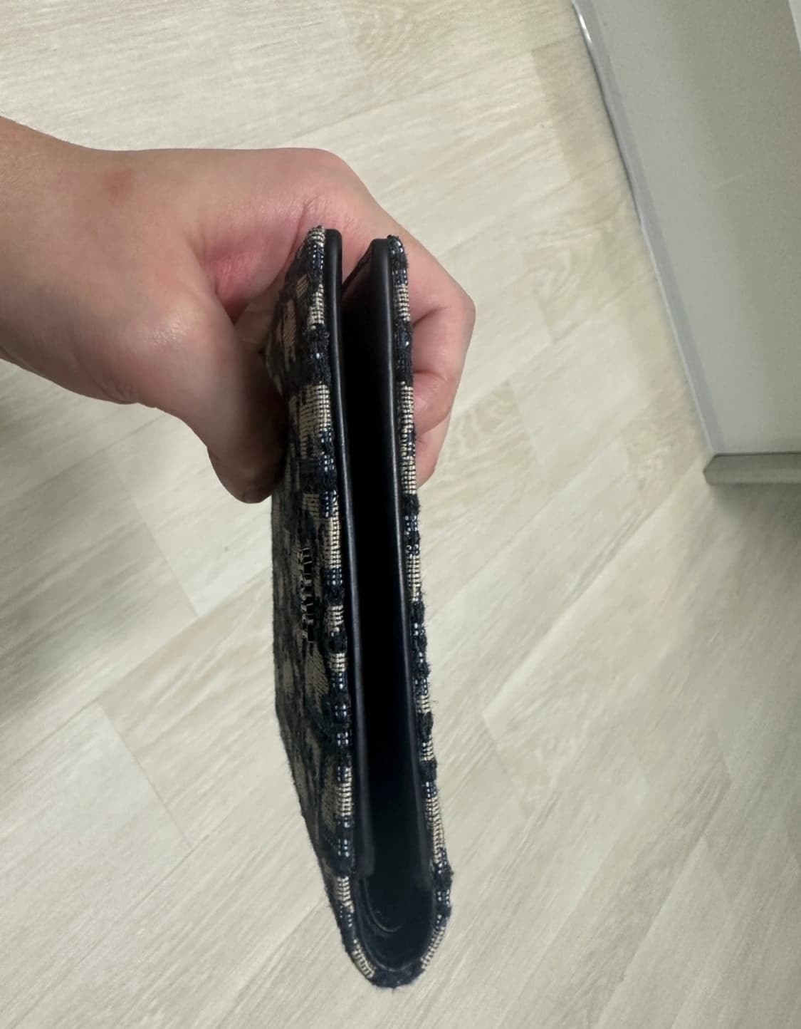 디올오블리크 반지갑 새상품급 상품이미지2