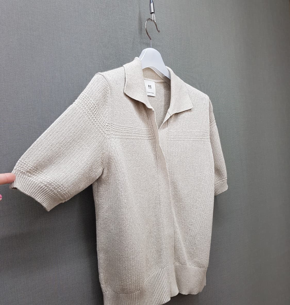 한섬 폼스튜디오 2022 카라넥  반팔 니트 F사이즈 상품이미지3