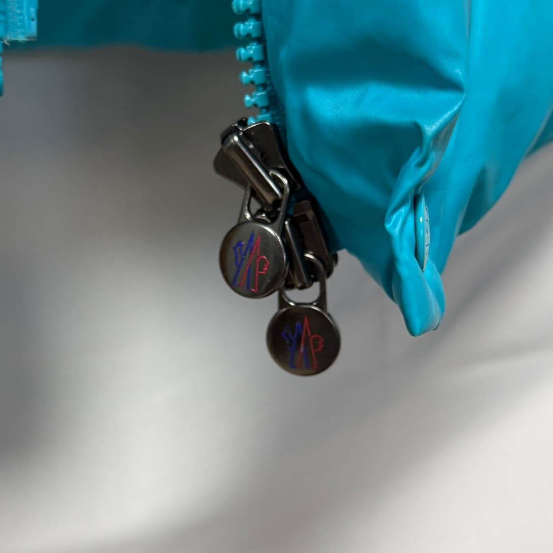 [S+급/4] 몽클레어 Tibb 티브 조끼패딩 민트 풀구성 상품이미지8