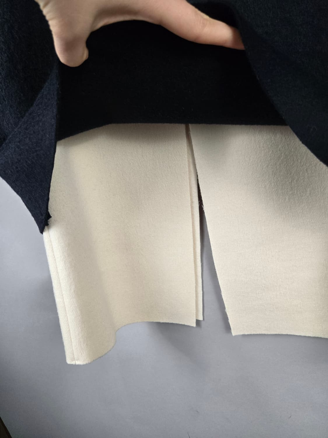 [무료배송]기네스 F 여성 이중 절개 롱 스커트 치마 네이비 상품이미지4