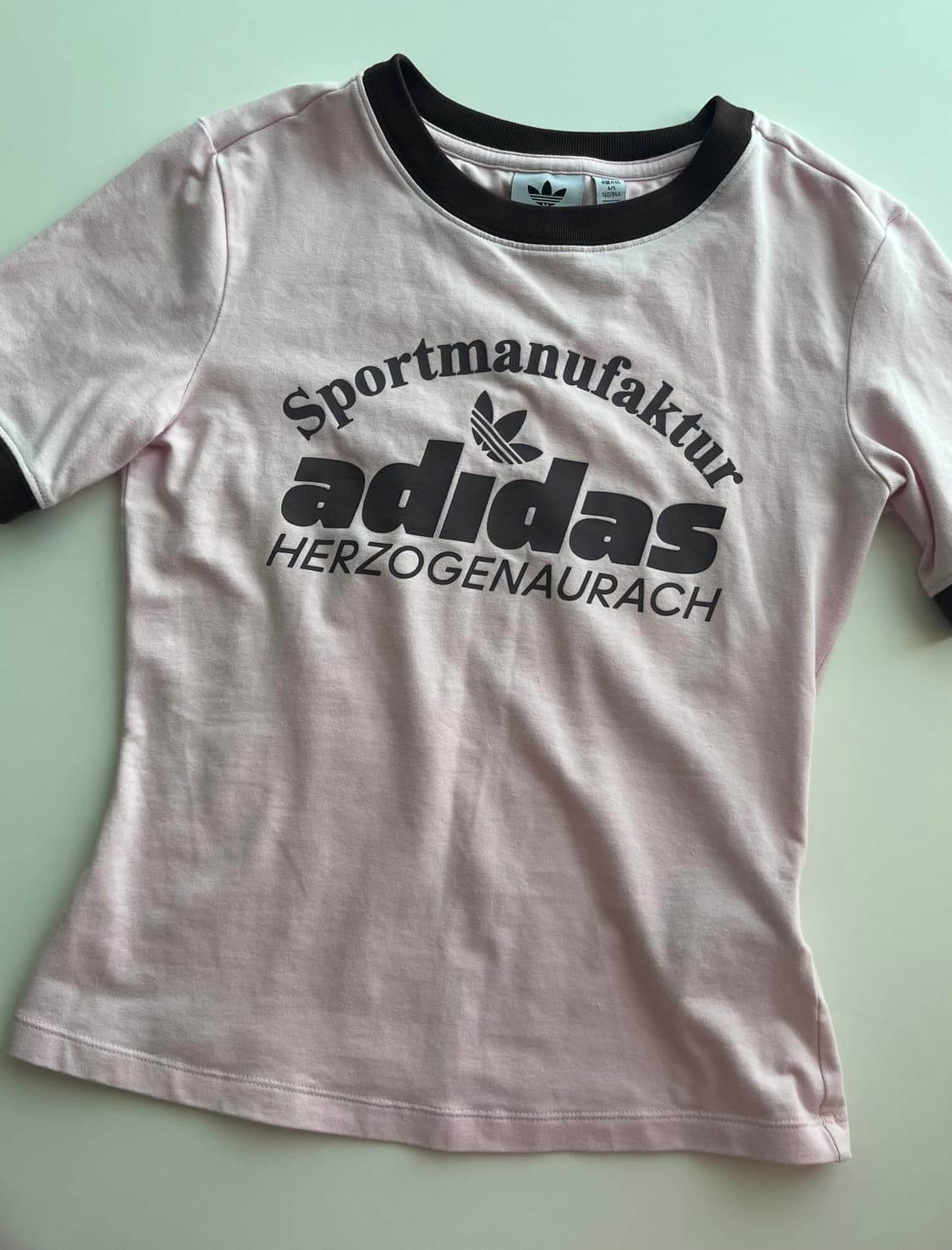 아디다스 핑크브라운 티 Retro Graphic T-Shirt Pink 상품이미지1