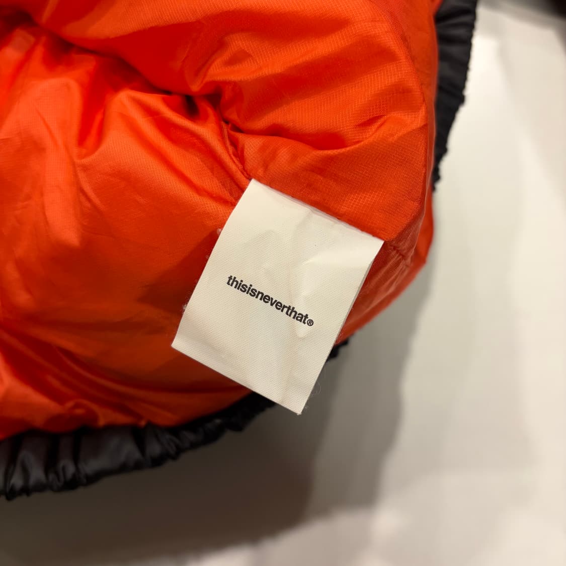 [L] 디스이즈네버댓 퀼팅 블랙 오렌지 패딩 B330 상품이미지8