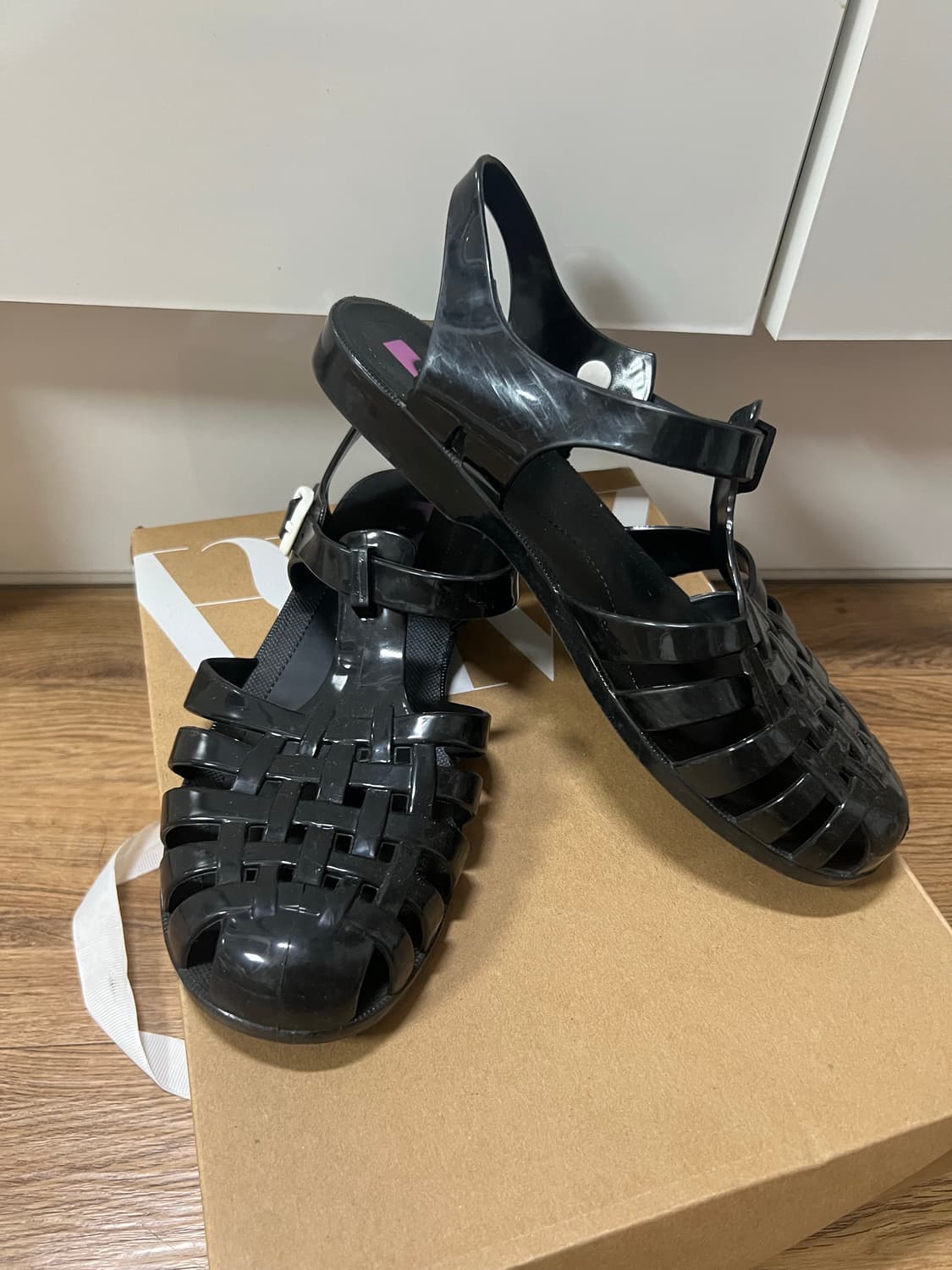 블랙 젤리 샌들 245 상품이미지2