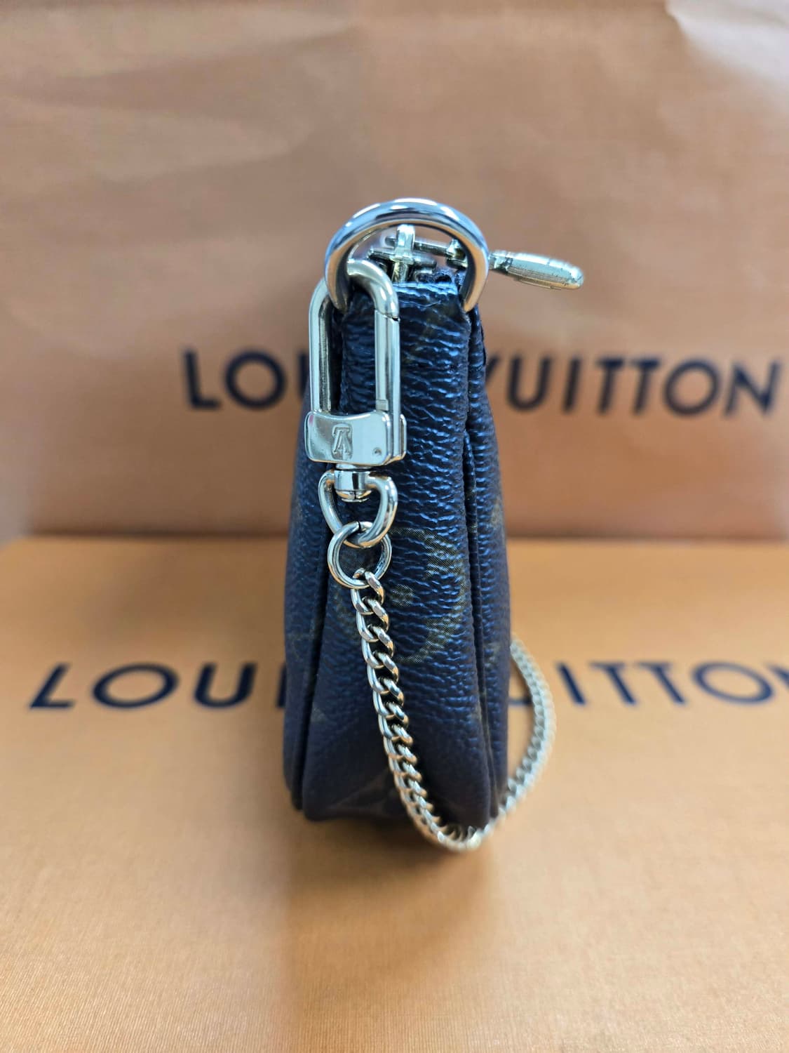 [50%할인] 루이비통 악세수아 미니 상품이미지3