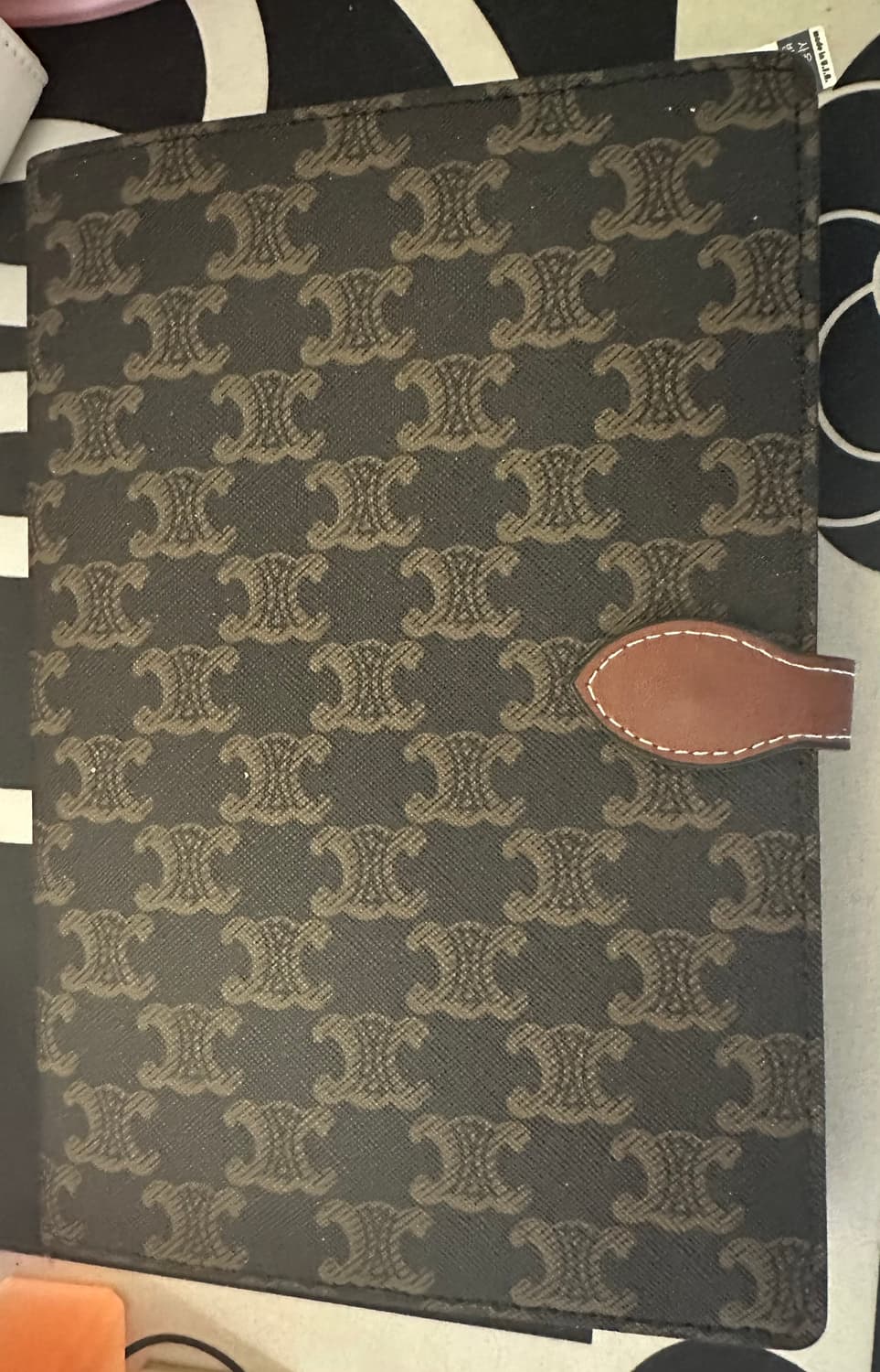 셀린느 트리오페 다이어리 상품이미지1