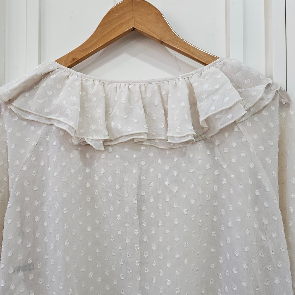 도트 쉬폰 프릴 블라우스 상품이미지6