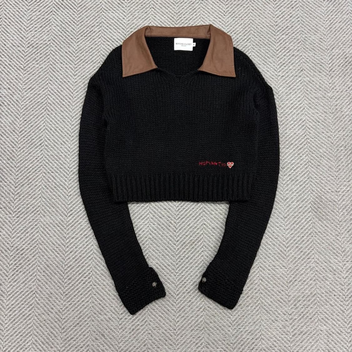 비욘드클로젯 레더 카라 니트 v3070 상품이미지1