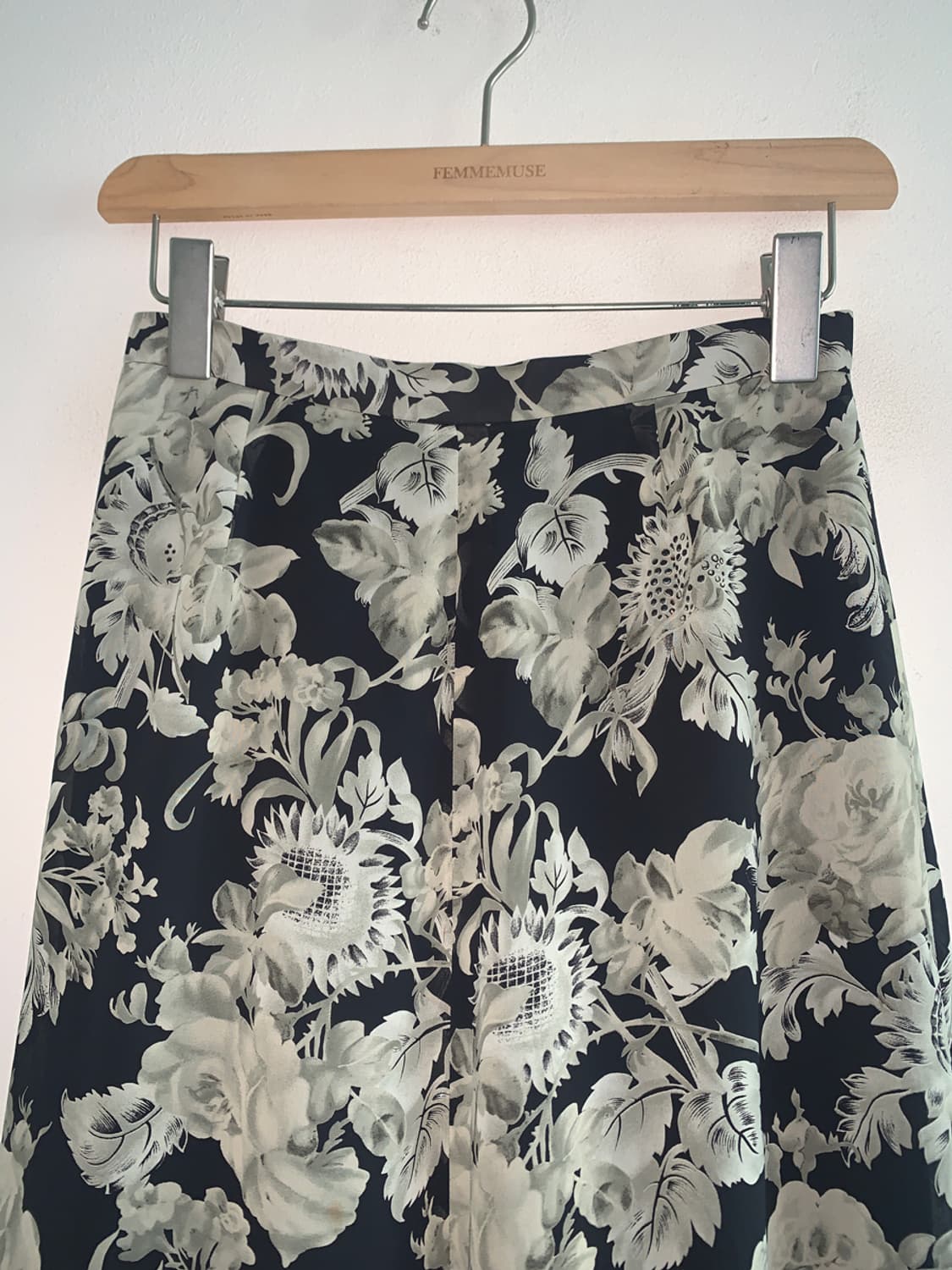 Black rose long skirt 상품이미지2