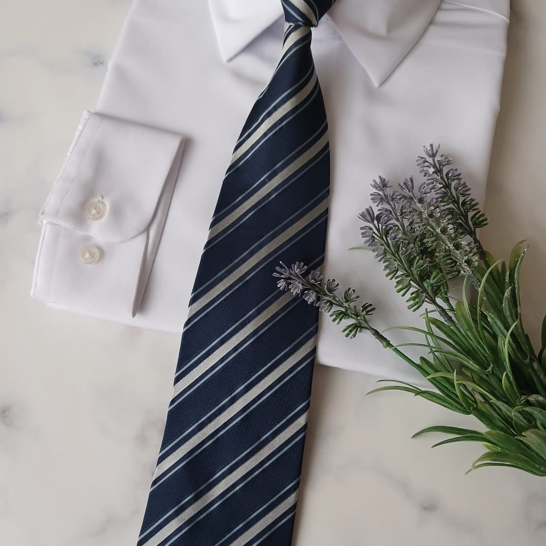 소니아 리키엘 네이비 스트라이프 넥타이 9.6cm A+등급 A19511
 상품이미지7