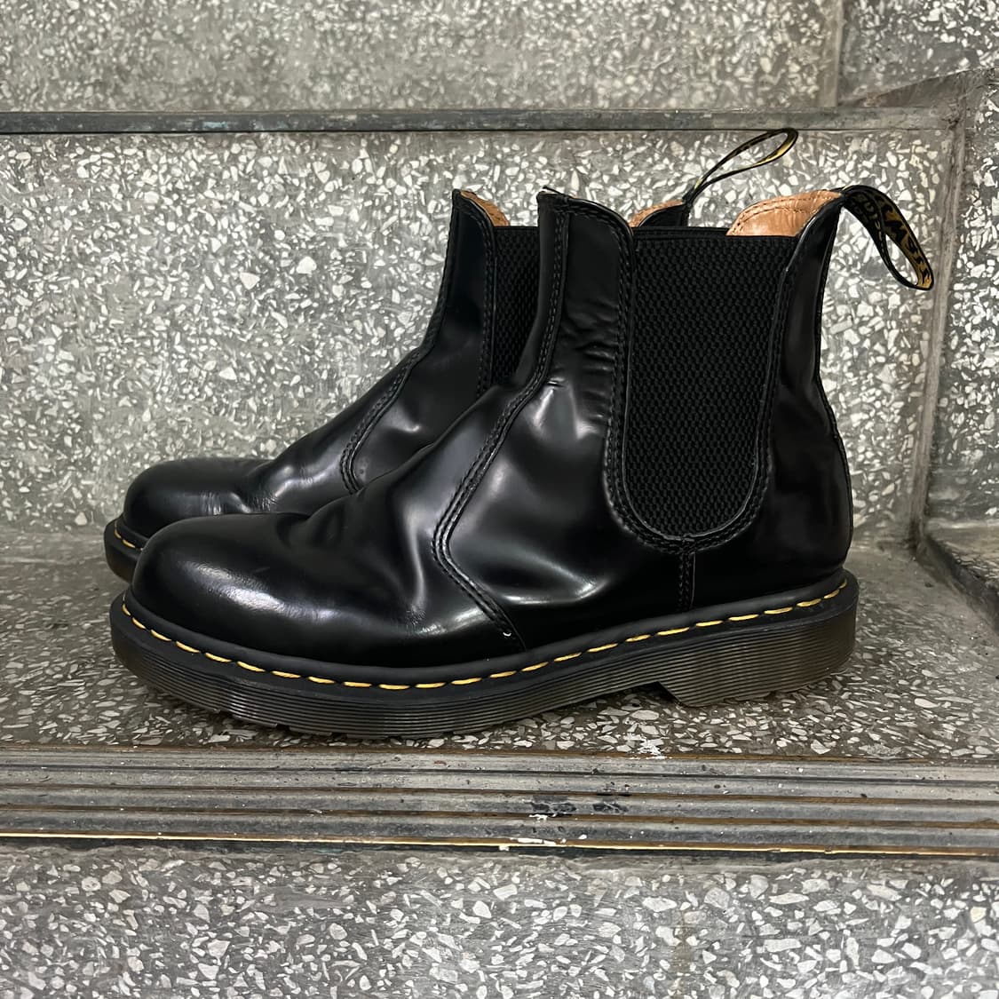 닥터마틴 스무스 레더 블랙 첼시 부츠 상품이미지2