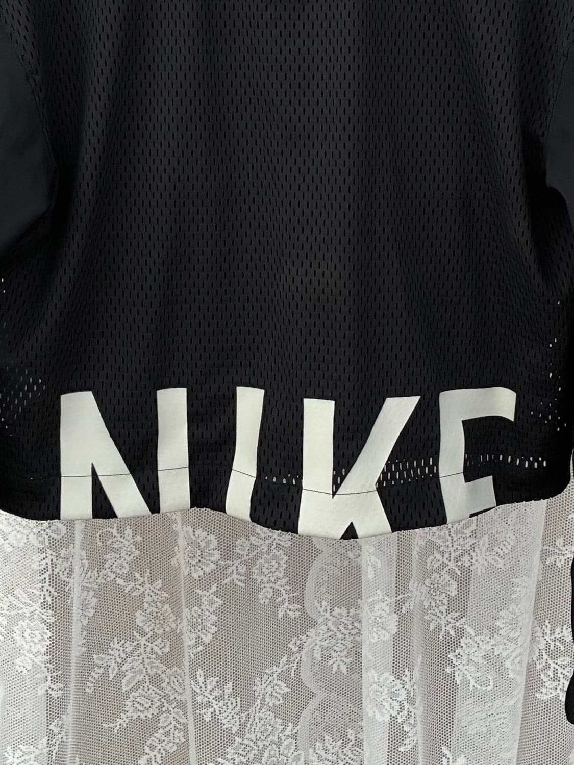 L) 나이키 여성 메쉬 크롭 봄버 자켓 블랙 상품이미지4