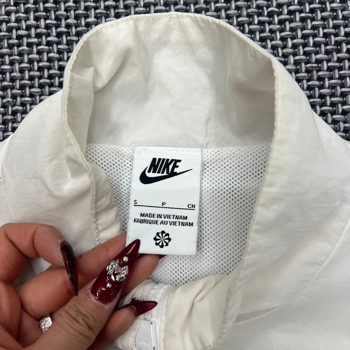 나이키 화이트 바람막이 상품이미지3