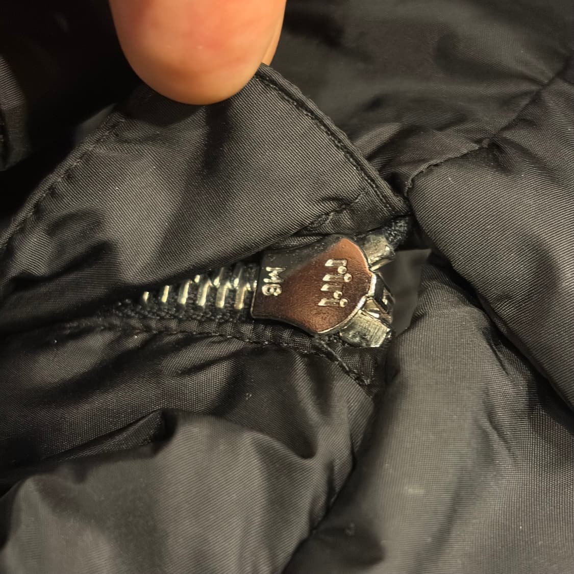 [44] 프라다 러플 나일론 블랙 우먼 자켓 B767 상품이미지4