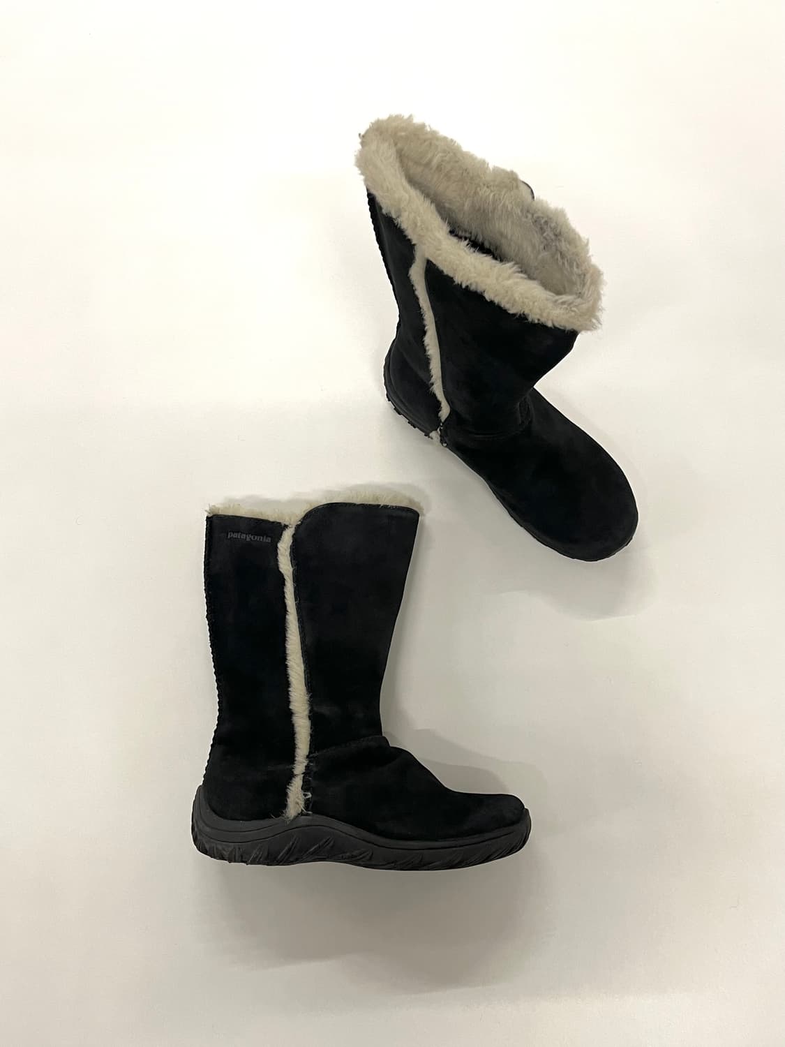 파타고니아 무스탕 퍼 시어링 루가노 부츠 상품이미지3