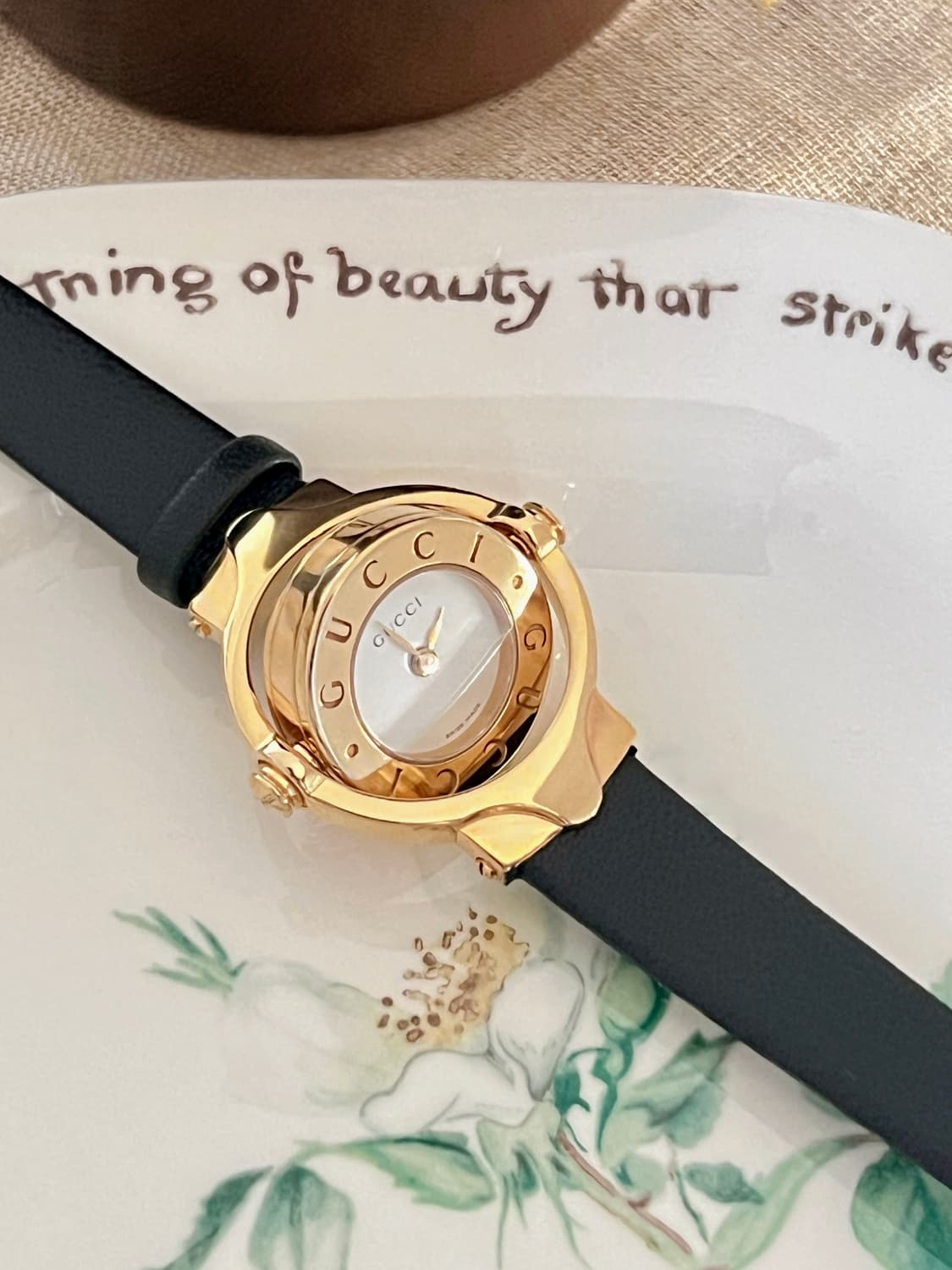 GUCCI 옐로우 골드 턴 케이스 구찌 시계 상품이미지6