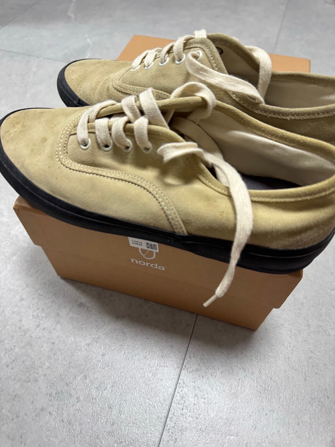 리프로덕션오브파운드 41사이즈 스웨이드 네추럴 트레이너 5851모델 상품이미지3