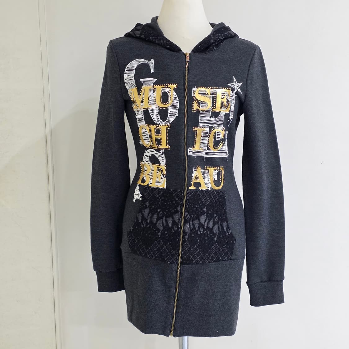 오네갸루 블랙대장 레이스 롱 후드집업 상품이미지2