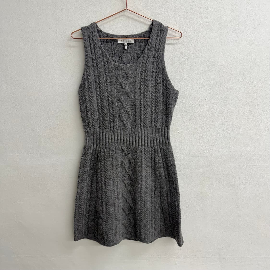 산드로 케이블 니트 원피스 그레이 (2) 상품이미지1