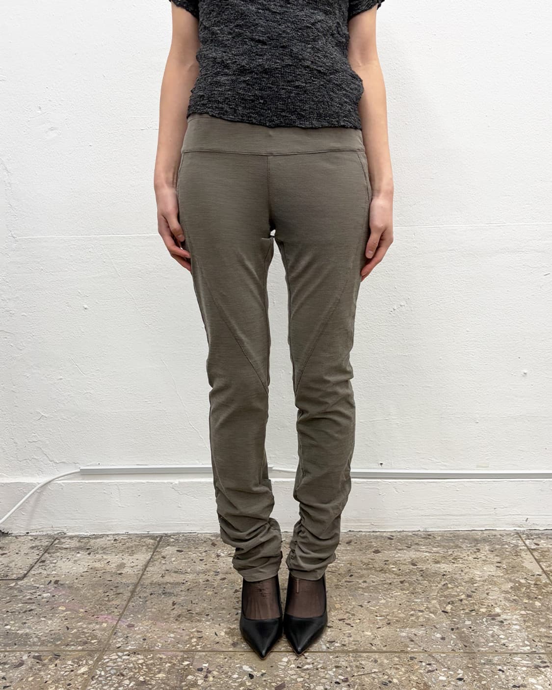 리츠코 시라하마 셔링 디테일 트라우저 상품이미지1