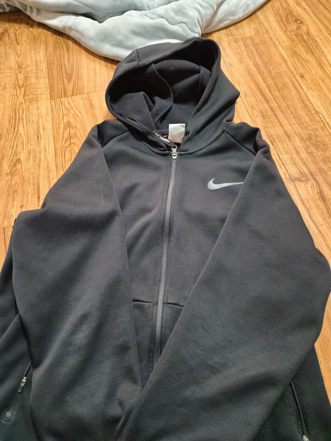 나이키 프로 블랙 후드집업 판매합니다 상품이미지1