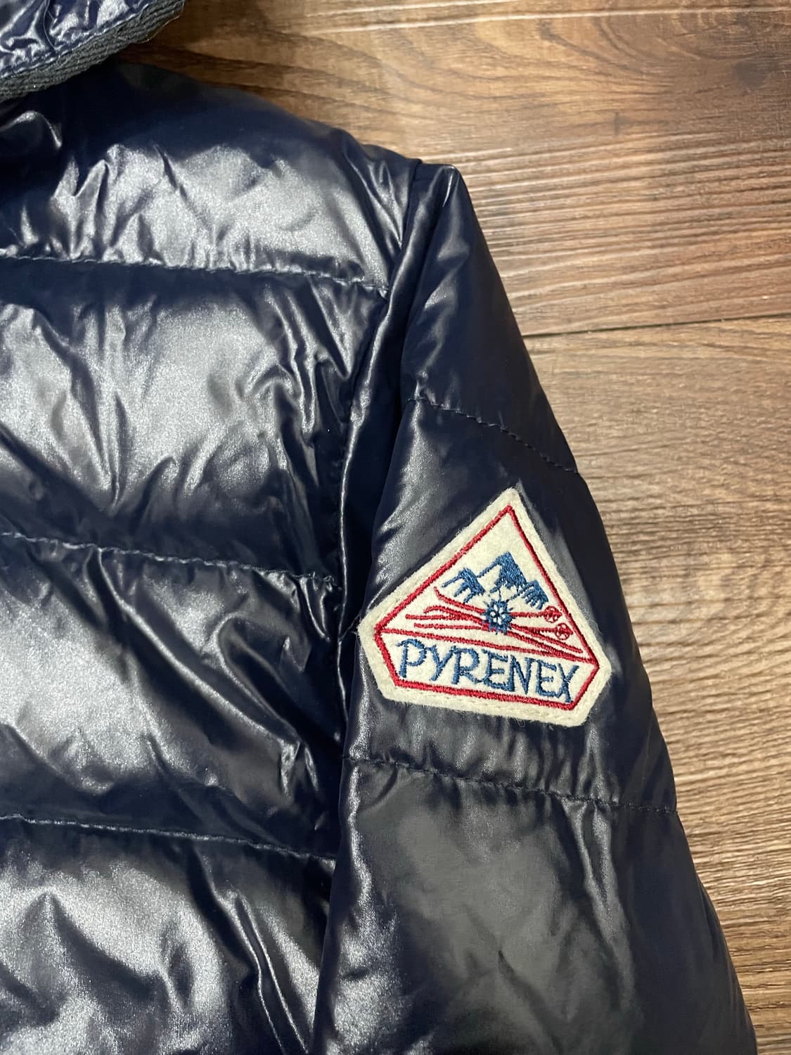 피레넥스 디바인 샤이니 덕다운 패딩 자켓 네이비 상품이미지4